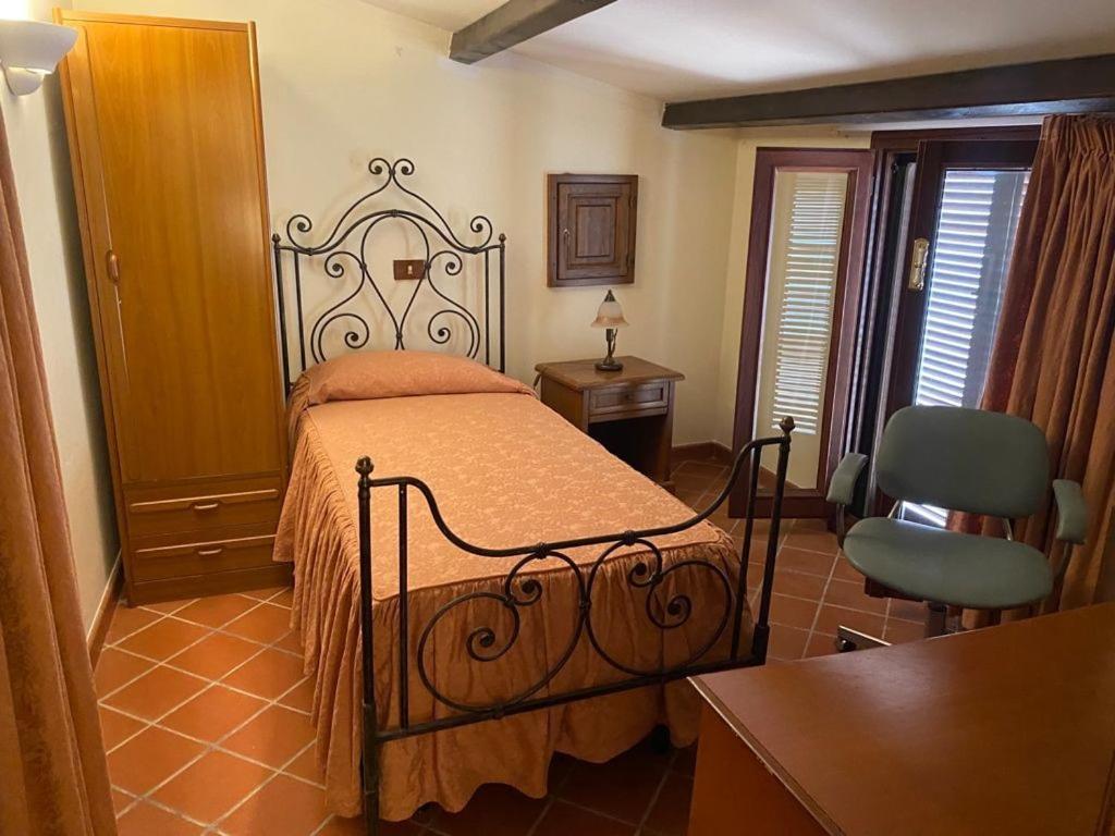 Villa Con Piscina "La Dogana Di Spoleto " 圣安那托利亚迪纳 外观 照片